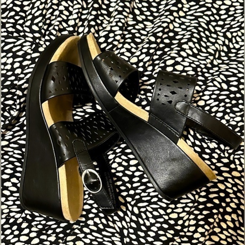 NEW Wear Ever Wedge NEW